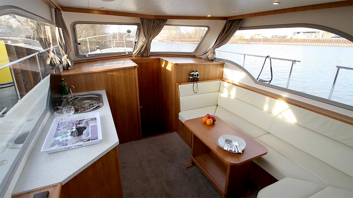 Hausboot Concordia 102 AC 'Jacob'